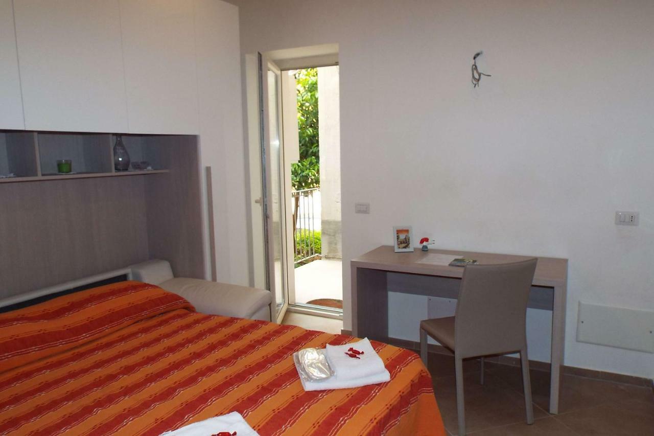 Cefalu Studio Room And Apartments Exterior photo