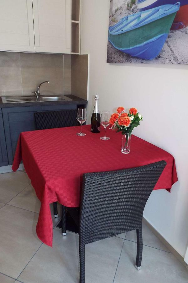 Cefalu Studio Room And Apartments Exterior photo